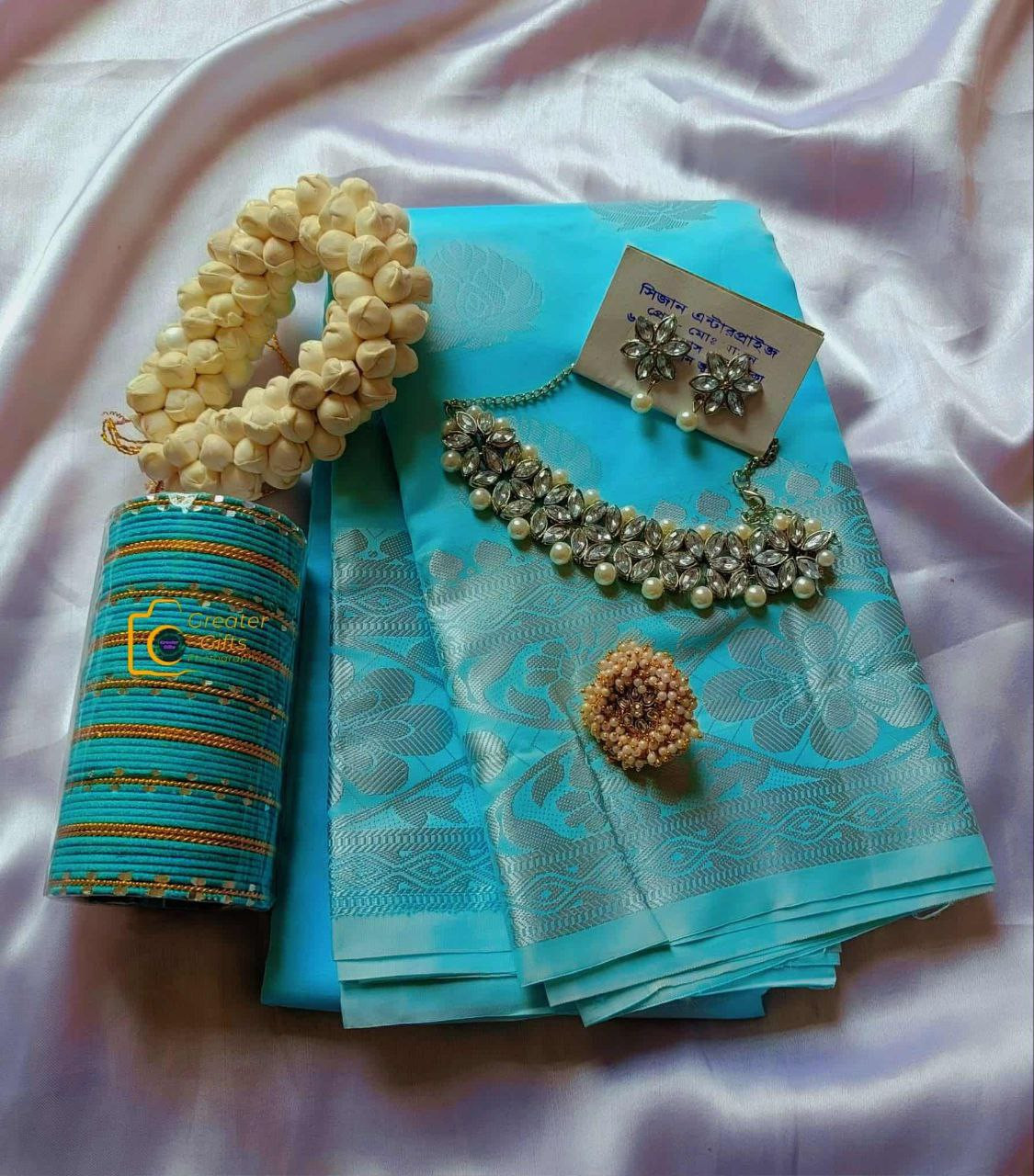 Charka Student Budget Katan Saree Combo Pack with Jewelry & Accessoriesচরকা স্টুডেন্ট বাজেট কাতান শাড়ি কম্বো প্যাকেজ (জুয়েলারি ও এক্সেসরিজ সহ)