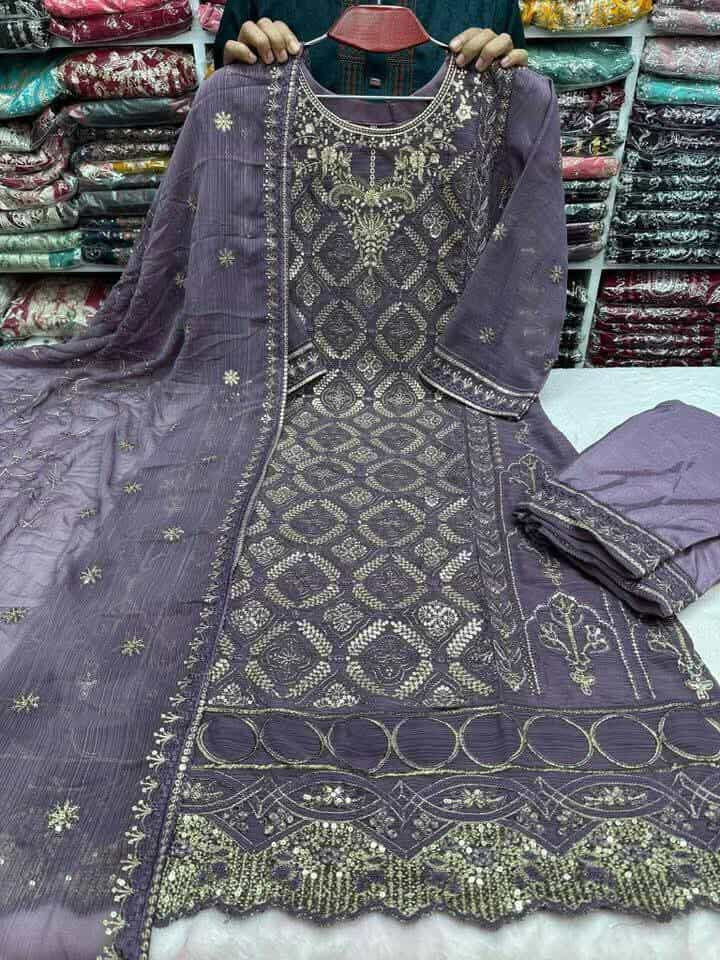 Readymade Indian Weightless Georgette Four-Piece with Heavy Sequenceরেডিমেড ইন্ডিয়ান ওয়েটলেস জর্জেট ফোর-পিস (হেভি এমব্রয়ডারি ও সিকোয়েন্স)।।