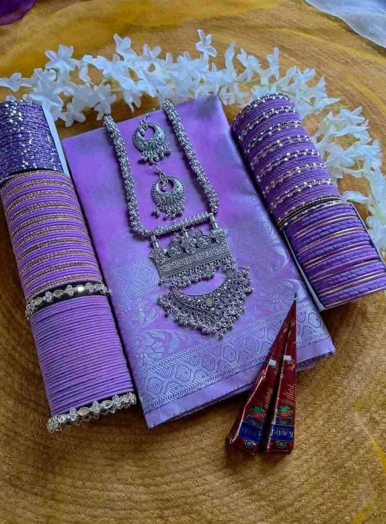 Exclusive Traditional Saree Gift Combo Pack with Jewelry & Accessories
