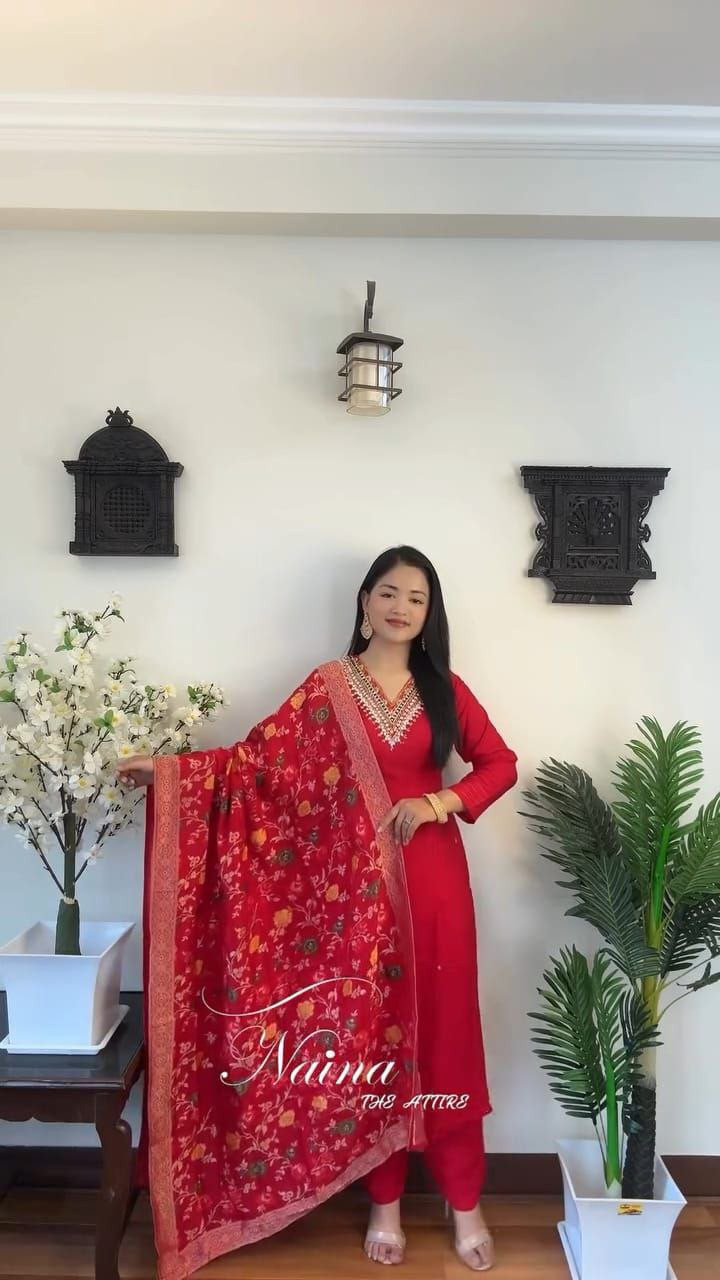 Readymade Pure Cotton Naira Cut Three-Piece Collectionরেডিমেড পিওর সুতি নায়রা কাট থ্রি-পিস কালেকশন