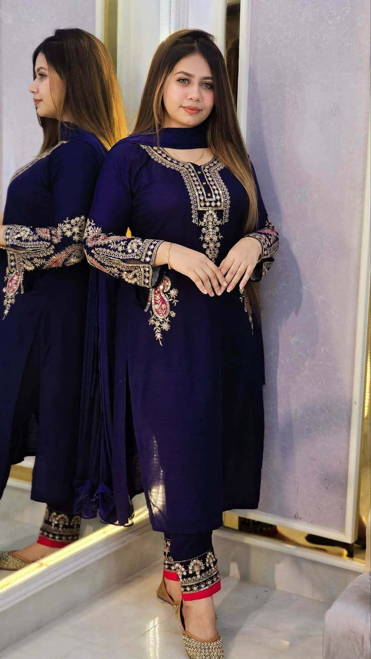 Latest Sequence & Heavy Embroidery Slab Cotton Readymade Three-Pieceলেটেস্ট সিকোয়েন্স ও হেভি এমব্রয়ডারি রেডিমেড থ্রি-পিস কালেকশন.